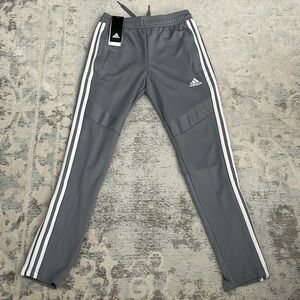Adidas - Y Medium - Gray - NWT
